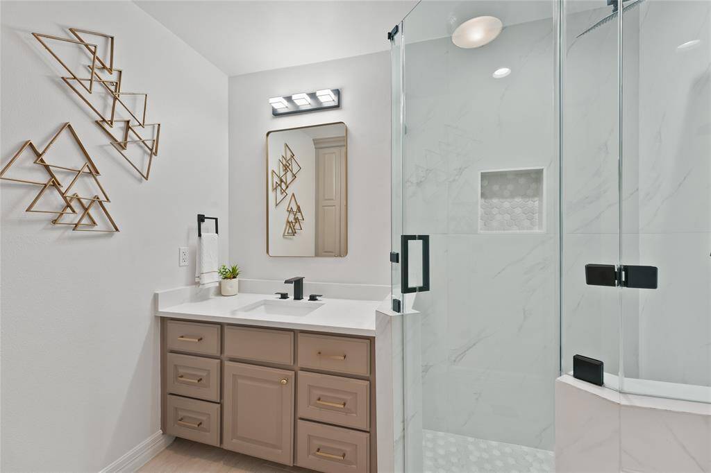 Full bath 2 with New Quartz Counters, New Lighting and Fixtures