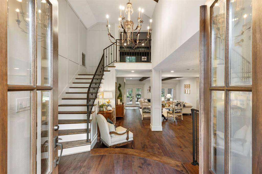 Step into this gorgeous remodel!