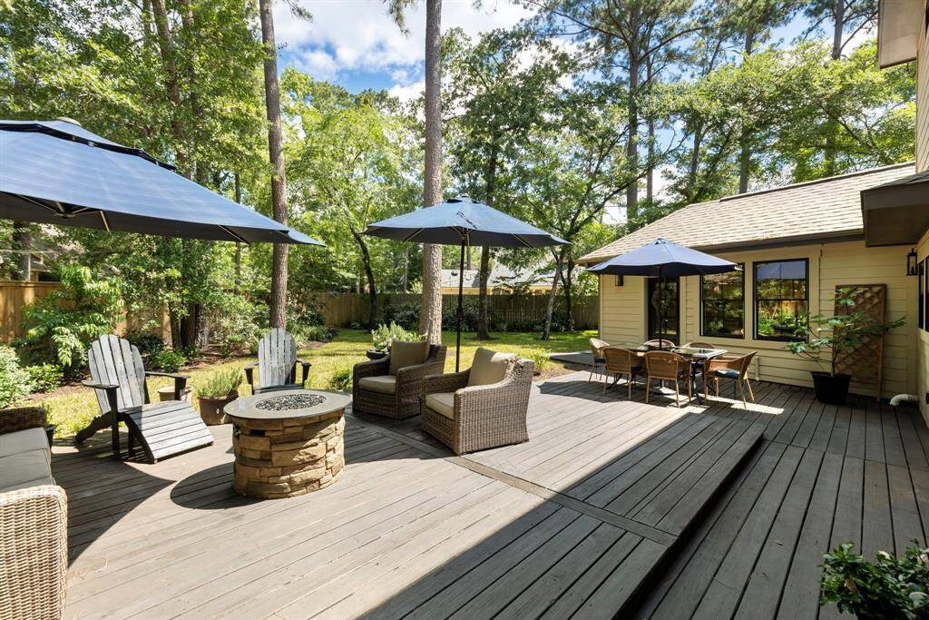 Expansive wood deck