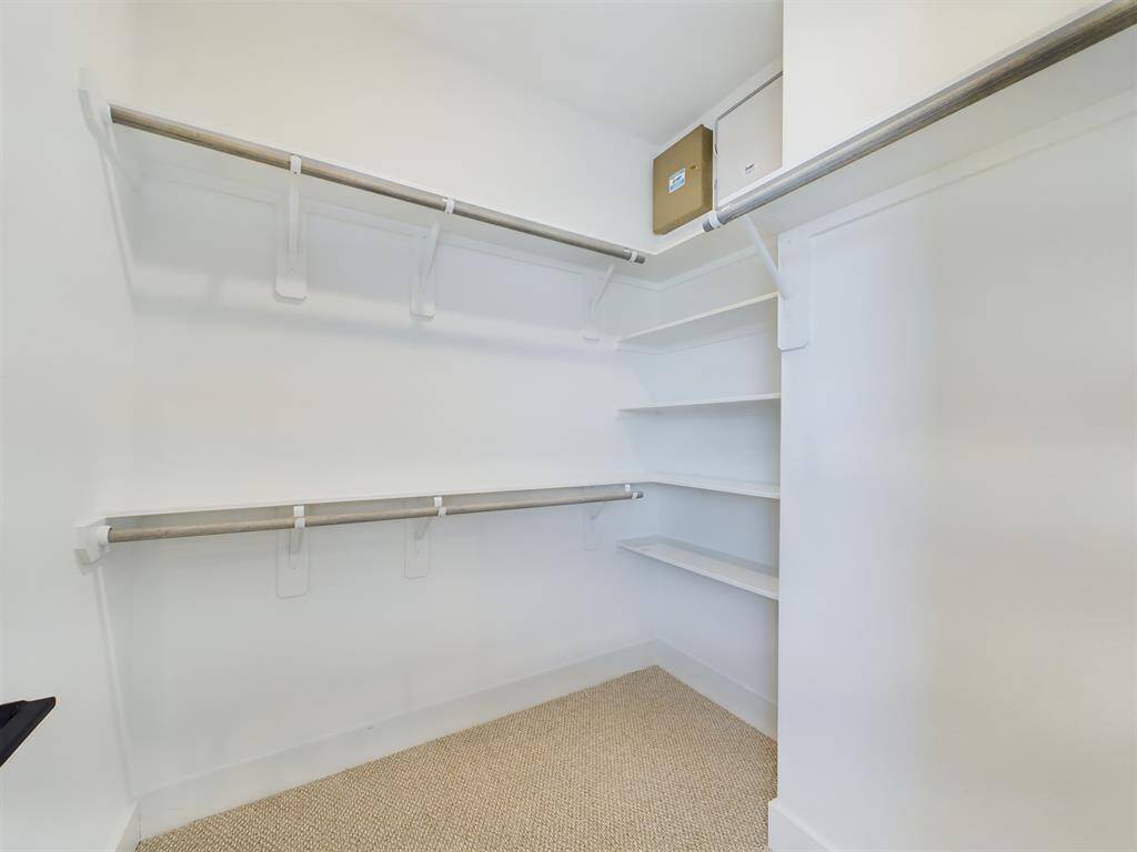 Primary walking closet.