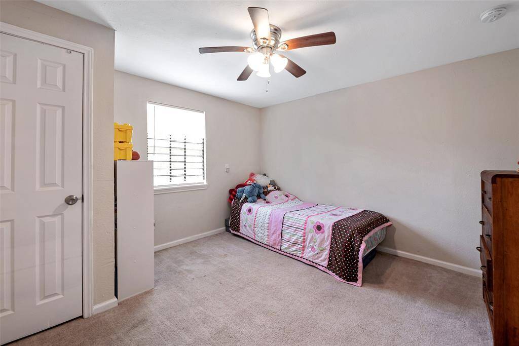 1st guest bedroom