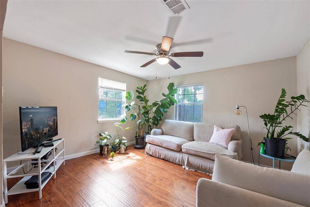 2nd living room or office space