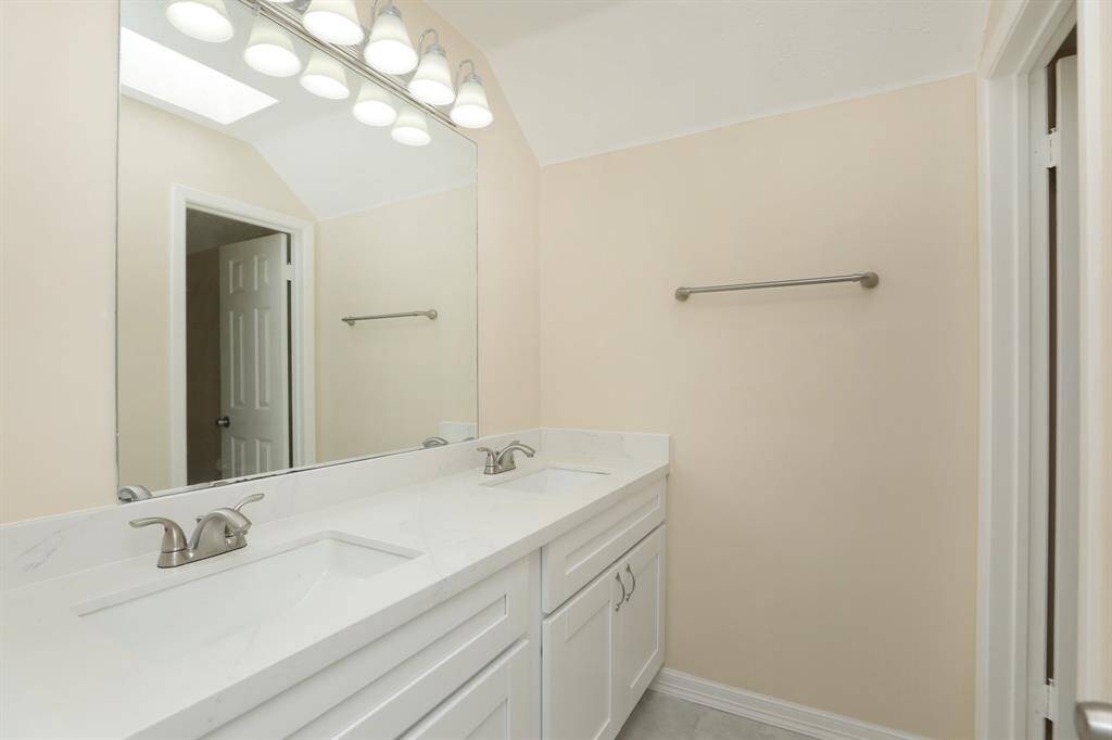 secondary bath