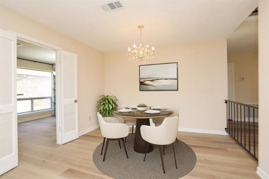 virtually staged Dinning Room