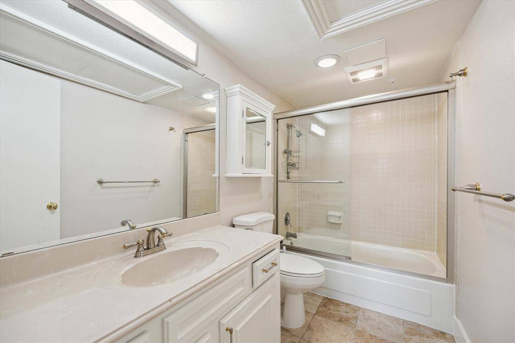 Secondary Bath