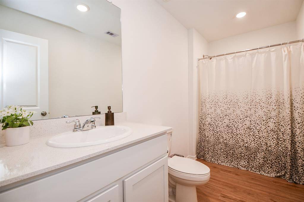 Secondary bathroom