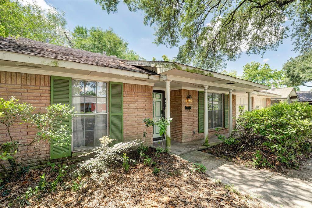 Inviting front porch