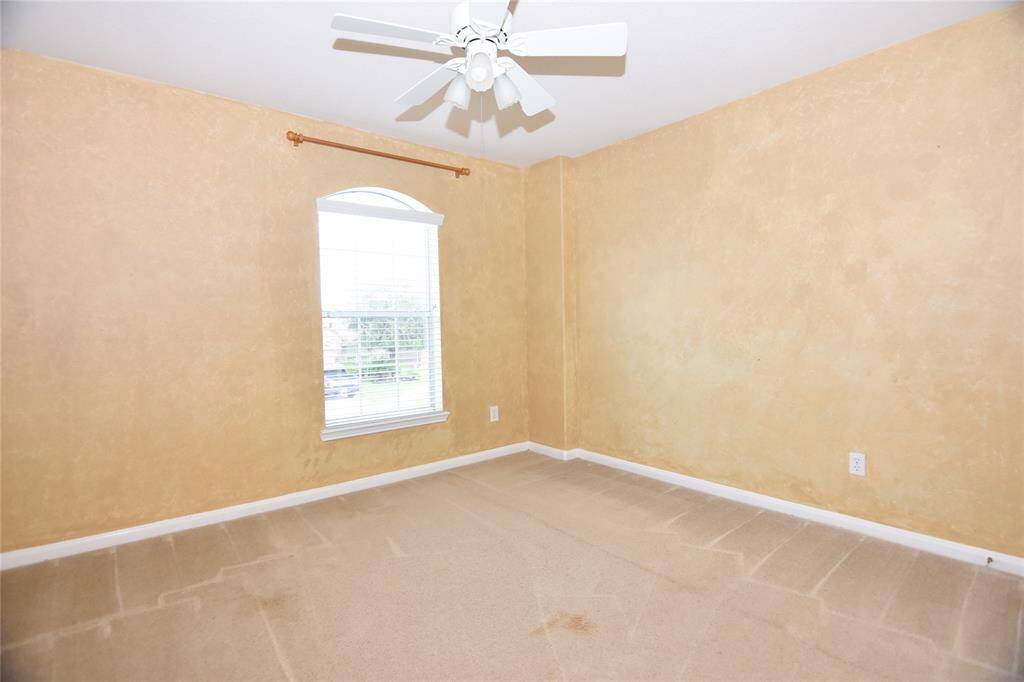 Second bedroom