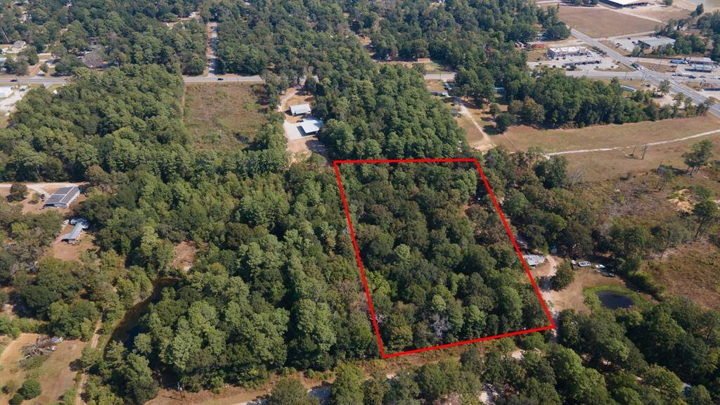 Welcome to S794300 Pine Meadows. An exceptional property, boasting 4.6 acres of unrestricted land in the flourishing Montgomery area.