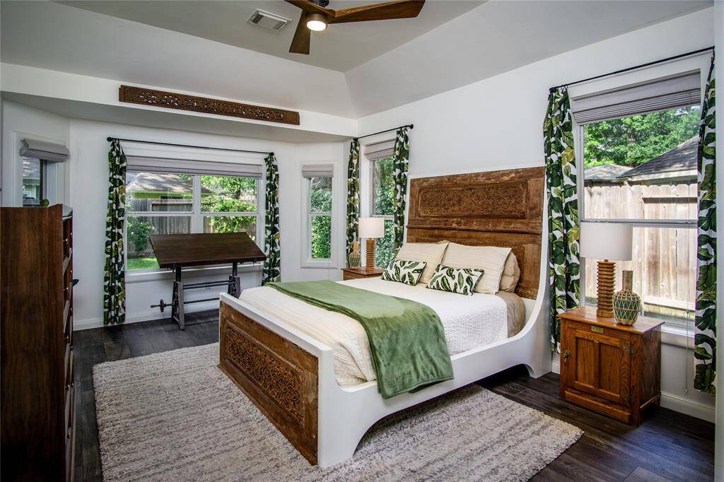 Very spacious primary bedroom. Lots of windows. Split bedroom floor plan for privacy. A truly, peaceful retreat!