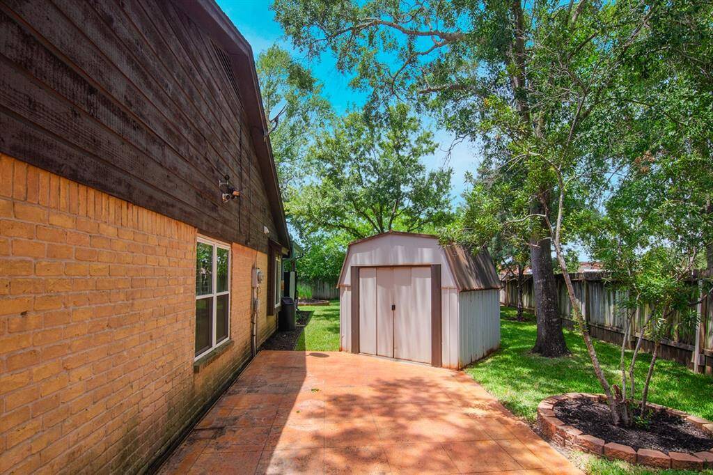 Storage shed in the back
