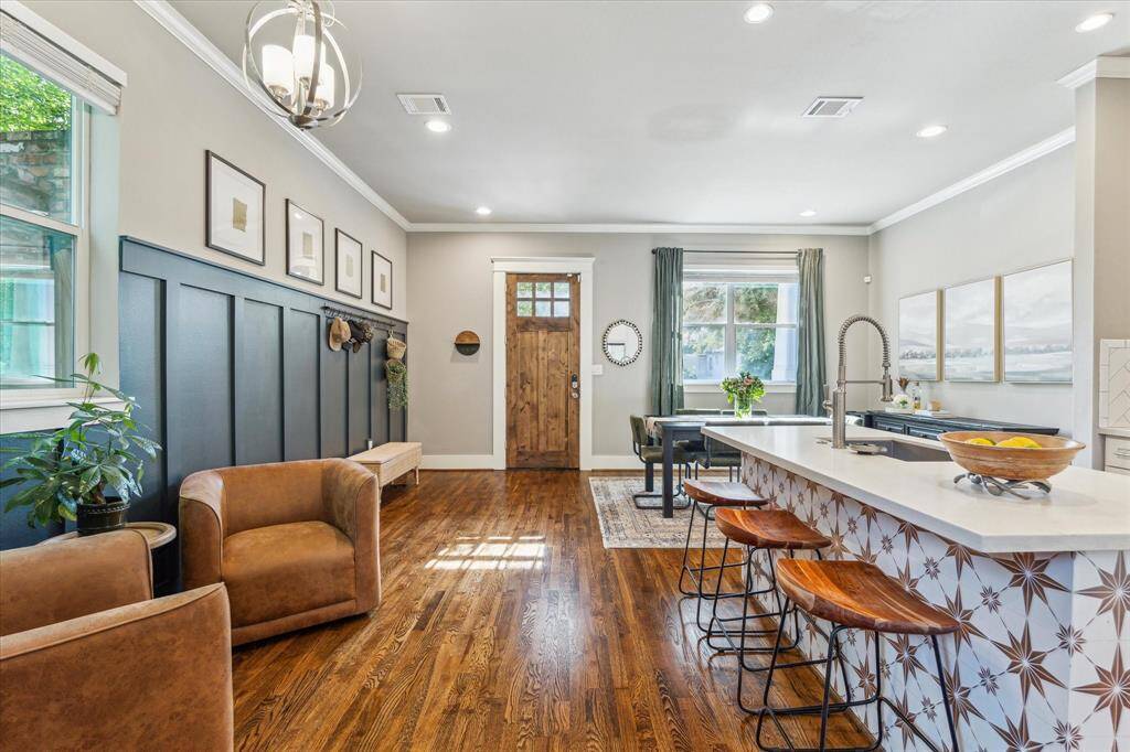 Additional view of the dining/kitchen area.