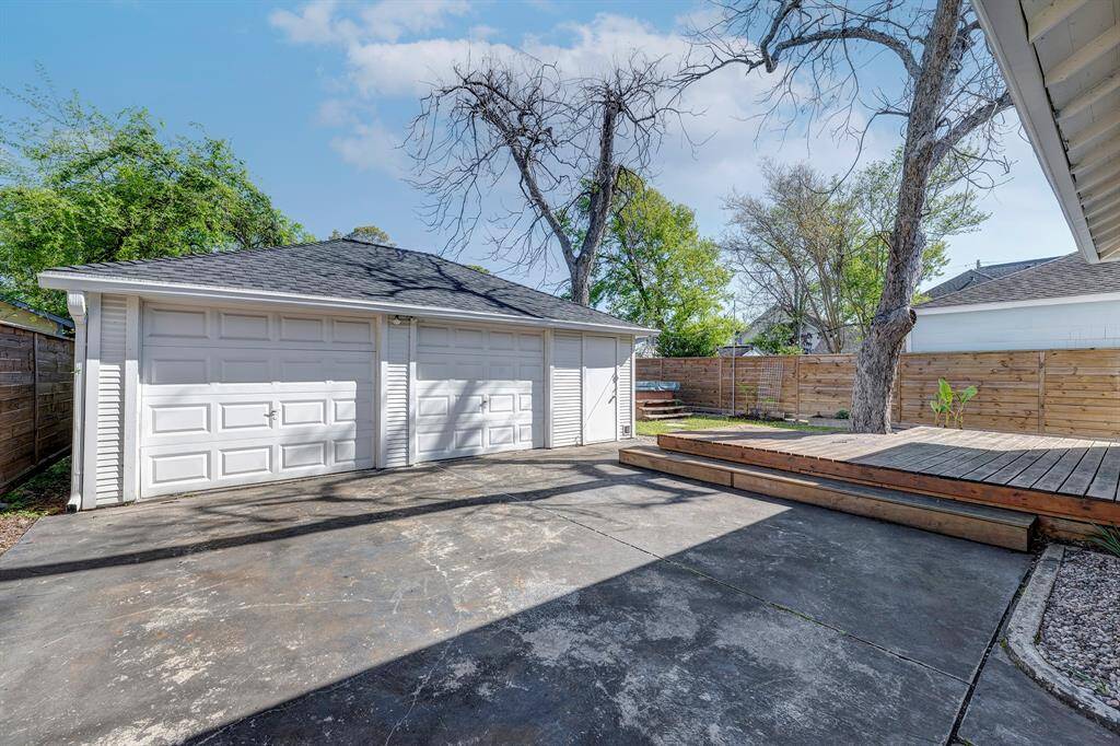 2 car oversized garage