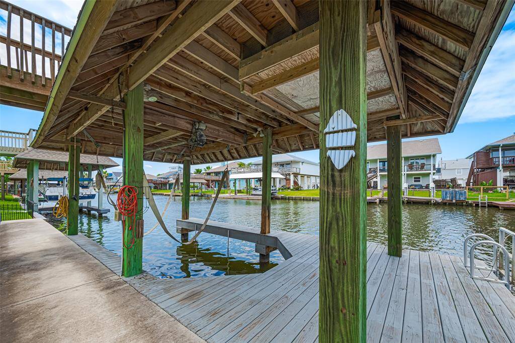 Imagine all the fun in the sun that'll happen here on Memorial Day, 4th of July, and any day you choose when you live here!