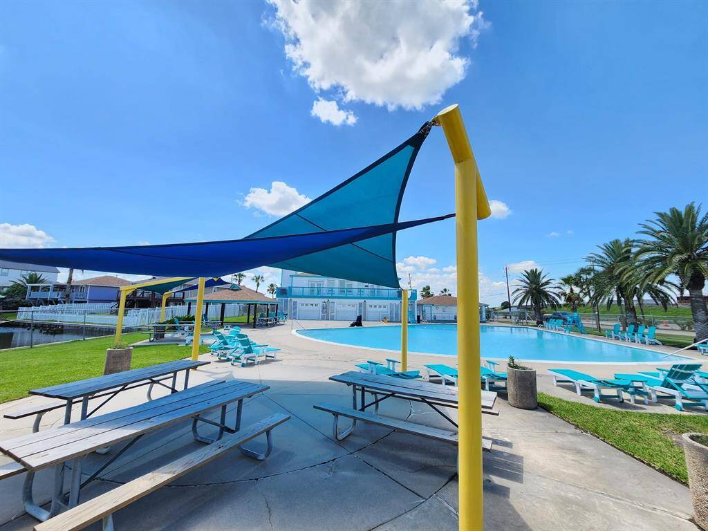 And an amazing pool!