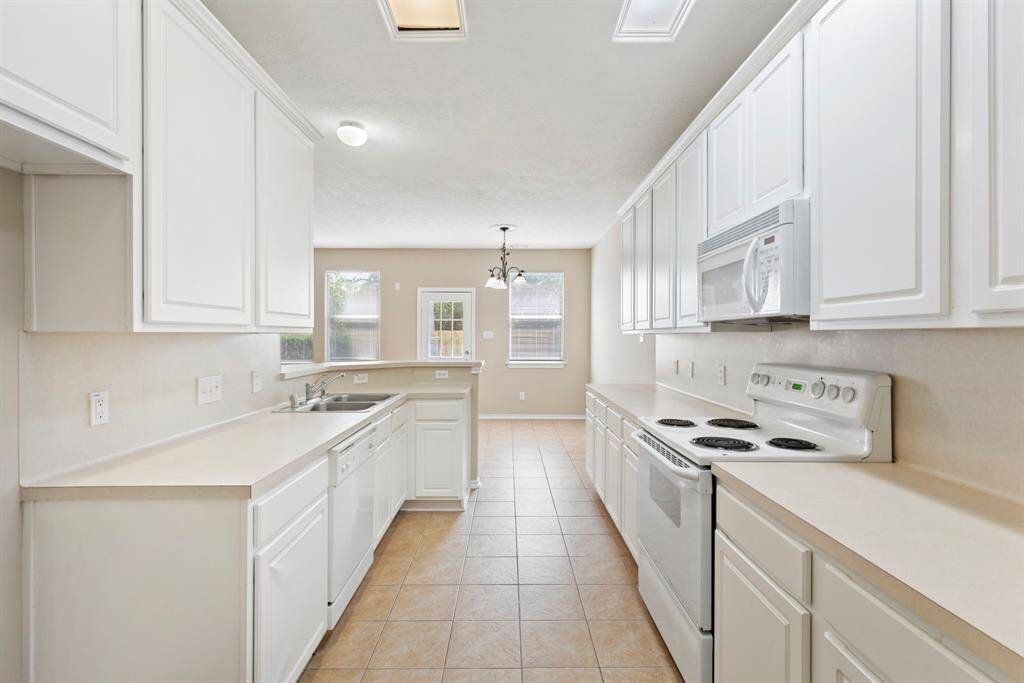 lots of countertop space