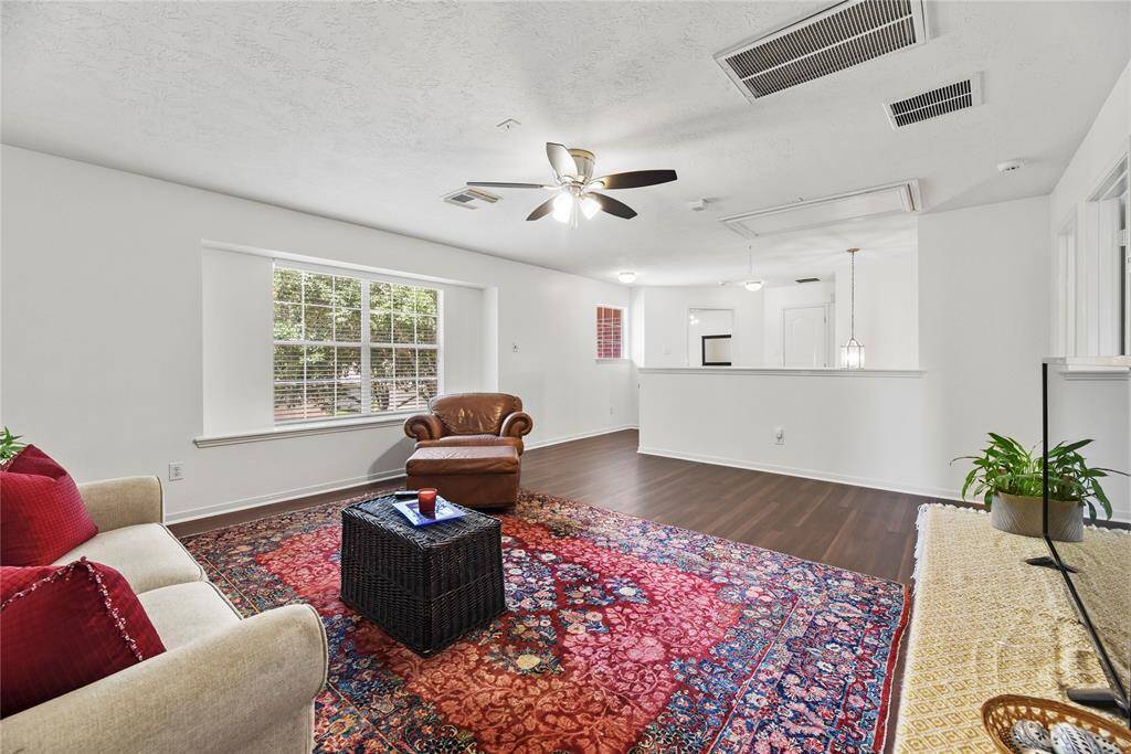 Second view game room