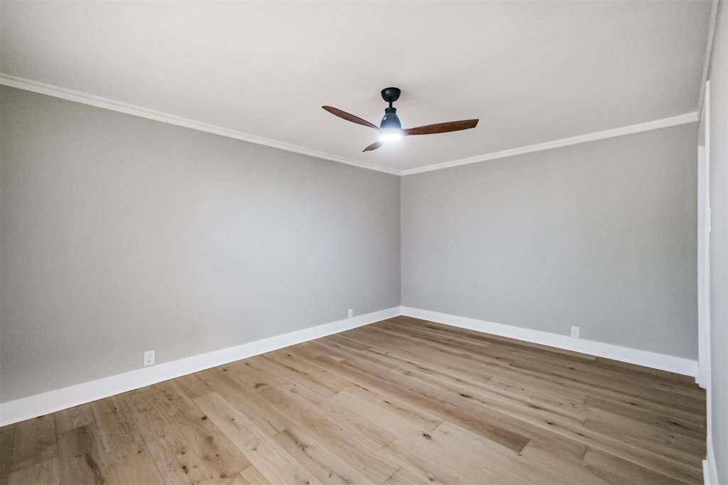 This room has endless possibilities. Whether you need an office or a gameroom, the location is perfect as it is tucked away from the rest of the home.