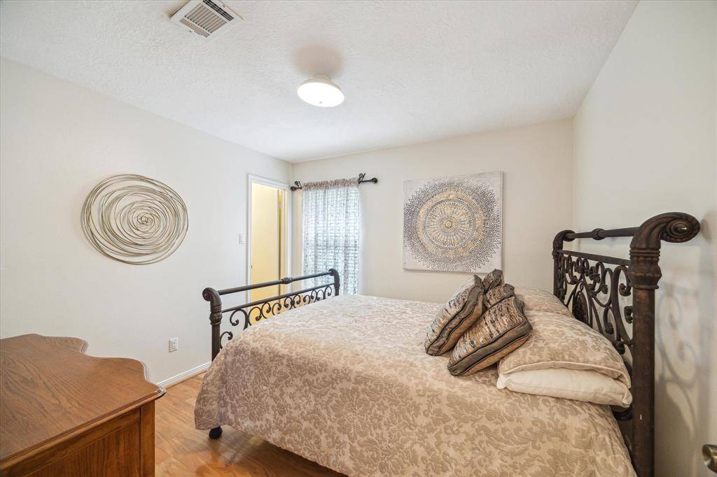 Additional secondary bedroom