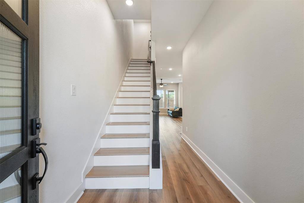 Entry way