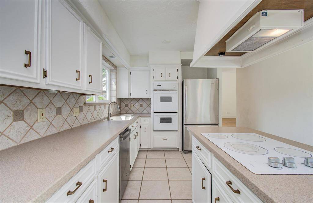 This View shows the breakfast area with plenty of space for a table and chairs.