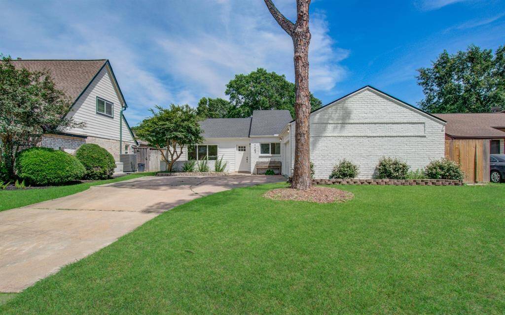 This is home on Rennie!