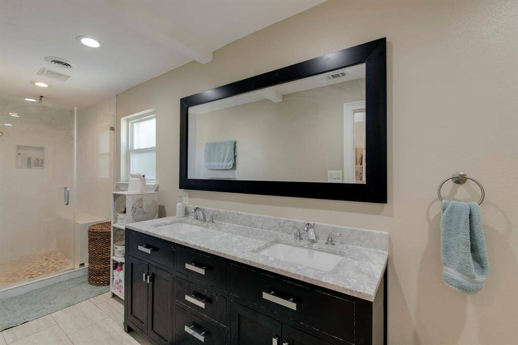 The primary bathroom. Nice shower.