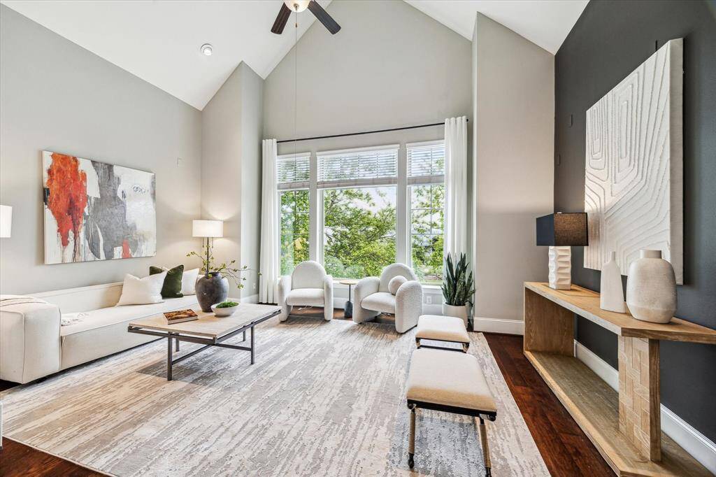 Live Where Houston Comes Alive—Right on the Heights Hike & Bike Trail!