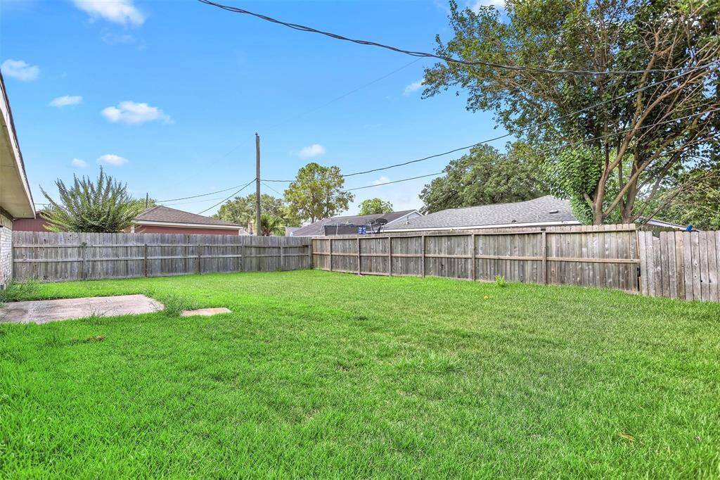 Sagemont home with lots of privacy!