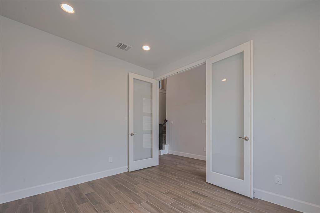 entrance room for an office