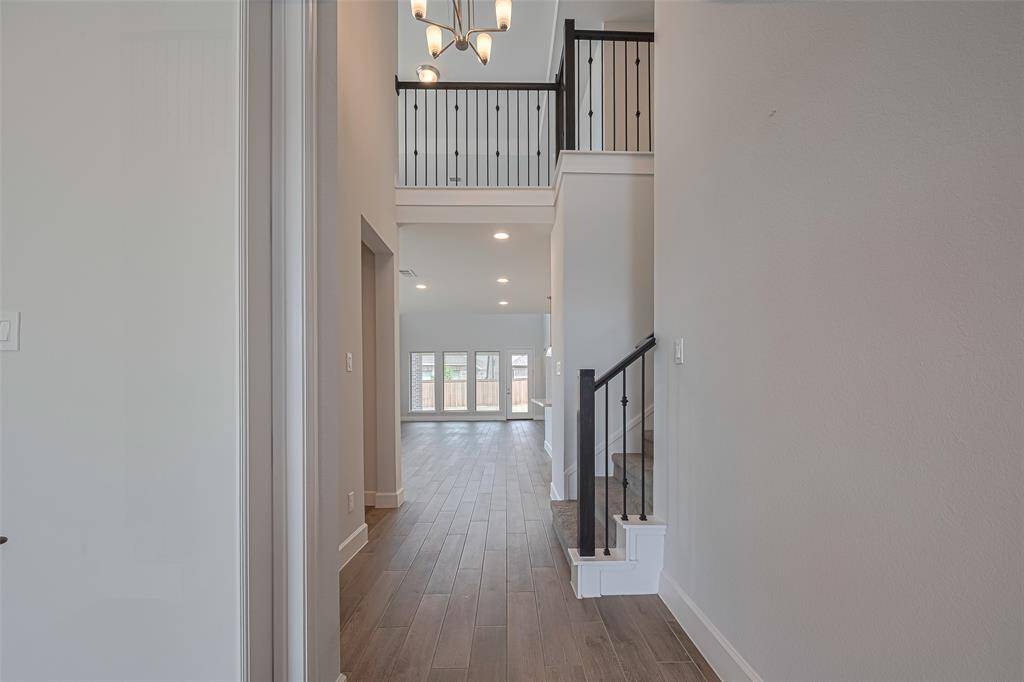 Inviting luxurious entrance
