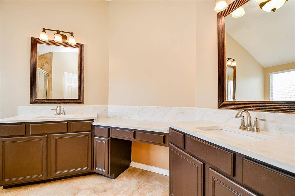 Primary bath