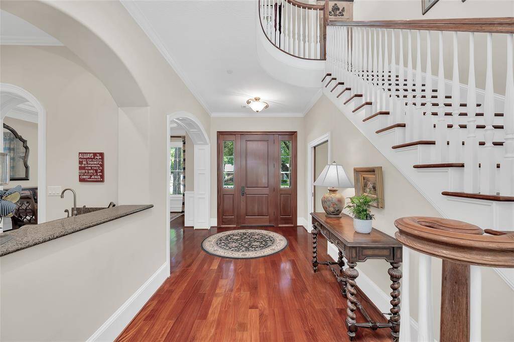 Gorgeous entryway