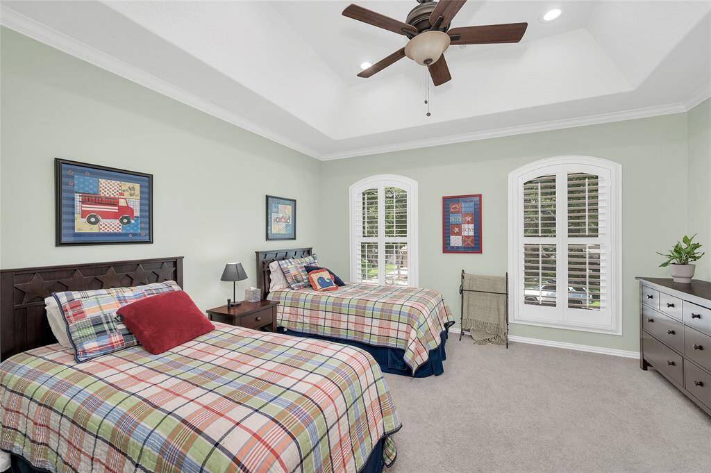 Secondary bedroom