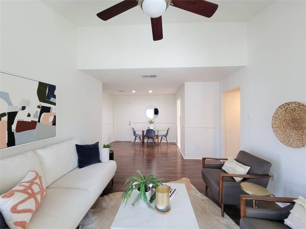 Great space for entertaining.