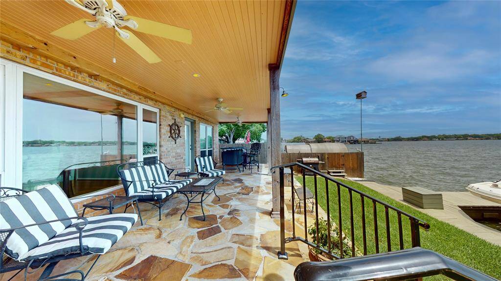Ample seating for hosting unforgettable gatherings.