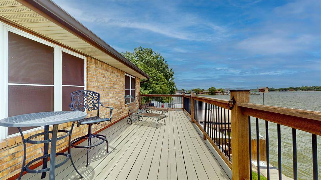 Expansive balcony perfect for watching July 4th fireworks from the comfort of your home.