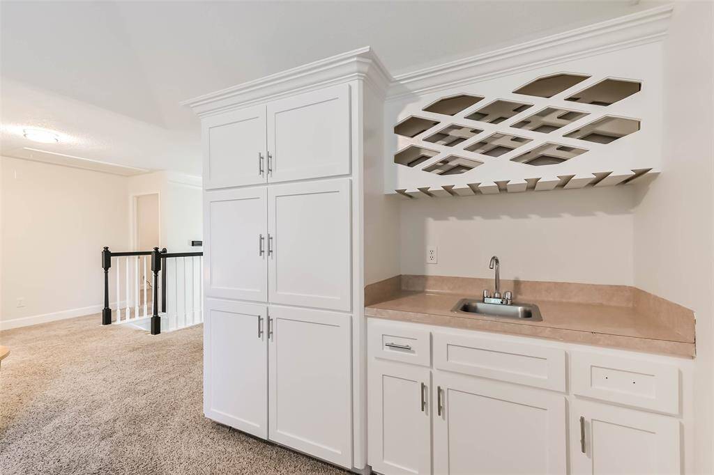 A closer look at the wet bar.