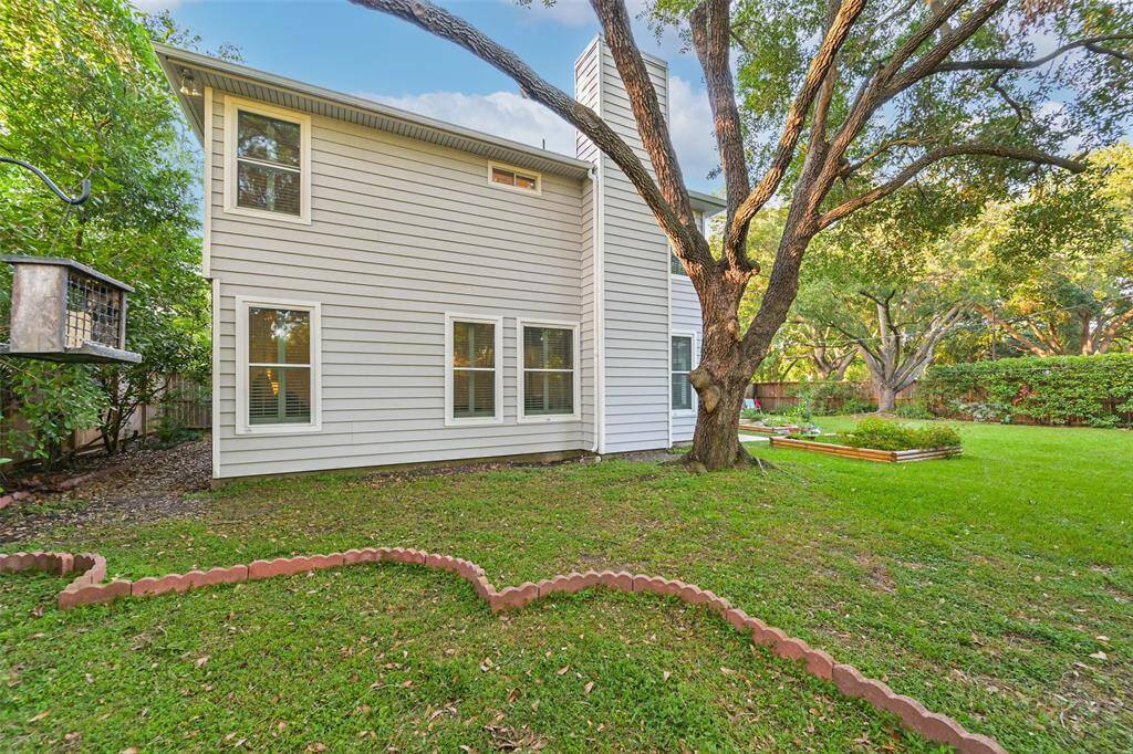 There is a sprinkler system making it easy to keep your water nice and green during Houston's heat!