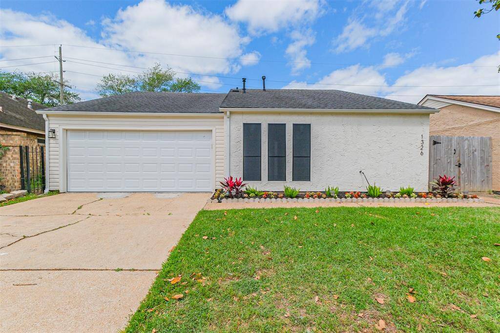 Charming 1.5 story, 3 bedroom, 2 bath home with game room and pool is now for sale in the Energy Corridor!