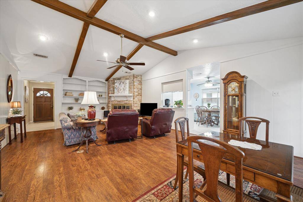 View of the Front Entry flow to the Family Room with access to the Breakfast Room and Kitchen.
