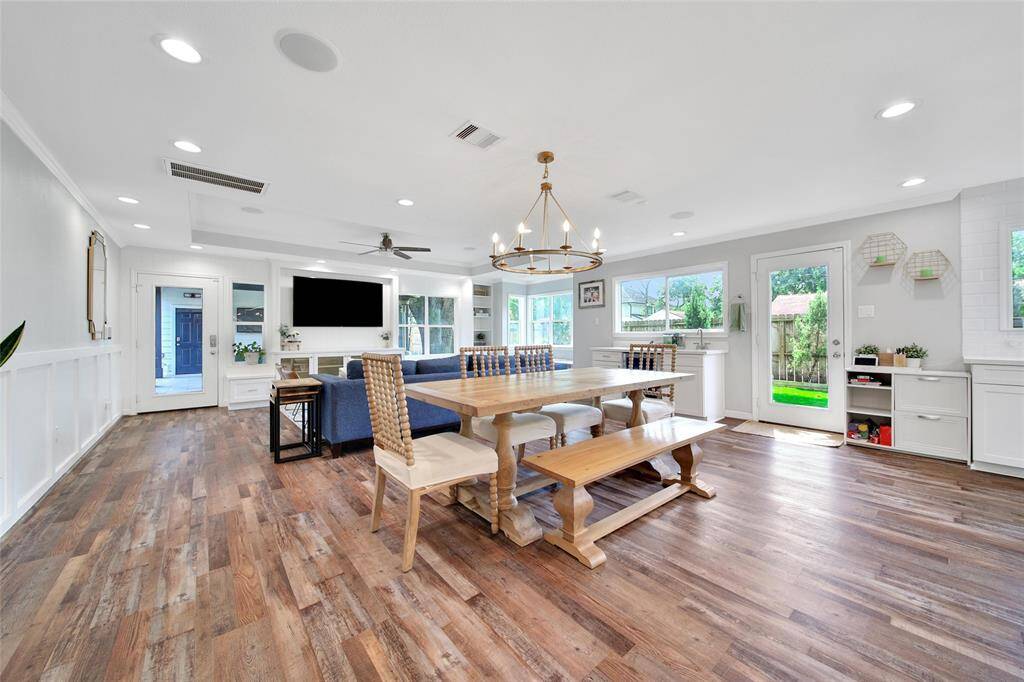 View of dining room :2.