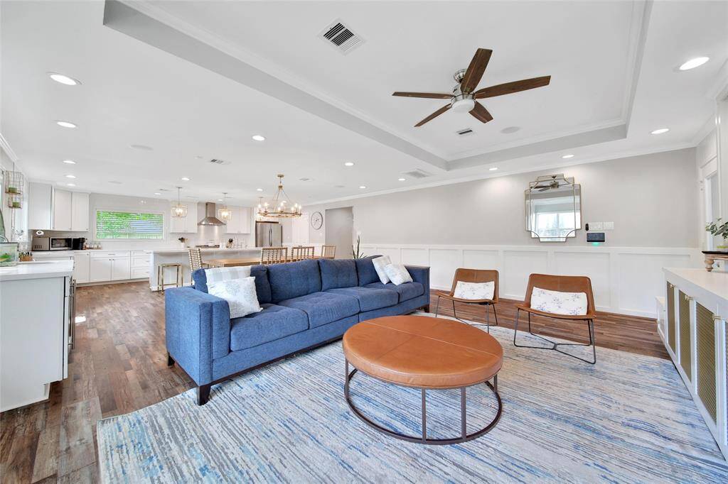 View of living room :4.