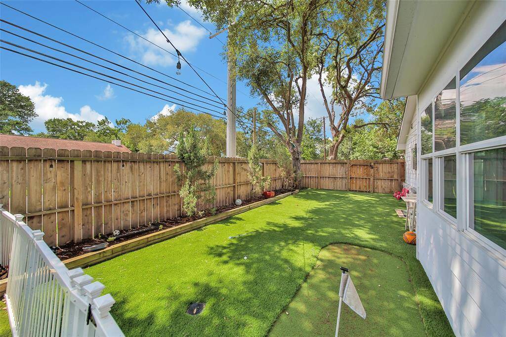 View of backyard :3.
