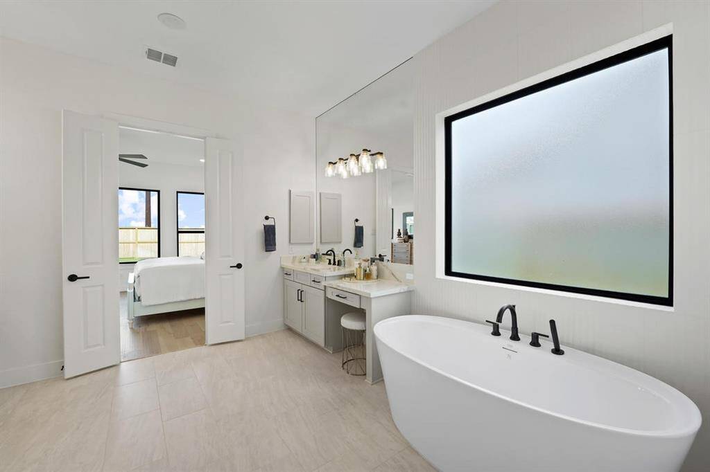 REPRESENTATIVE PHOTO: Colors and options vary. Confirm options and selections with onsite Community Sales Manager.