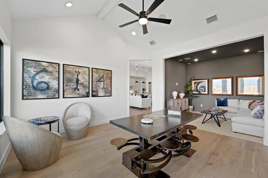 REPRESENTATIVE PHOTO: Colors and options vary. Confirm options and selections with onsite Community Sales Manager.