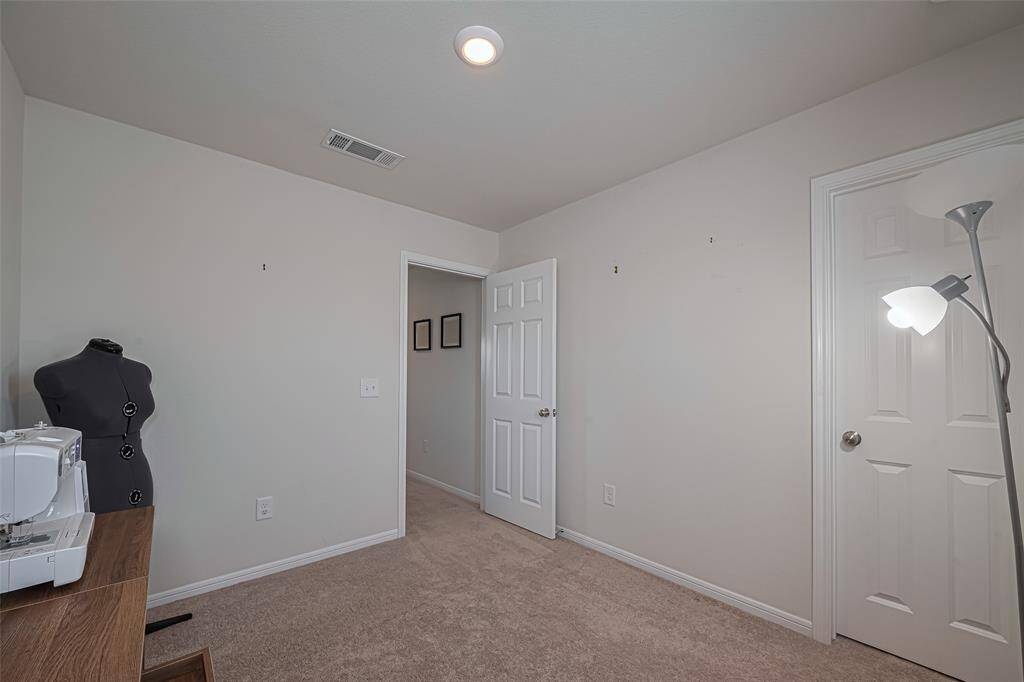 UPSTAIRS BEDROOM 2
