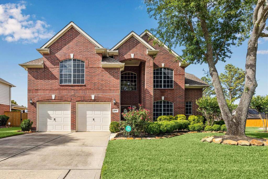 Huge Corner Lot on a double cul de sac street