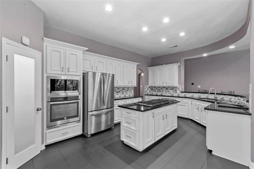 The kitchen shines!