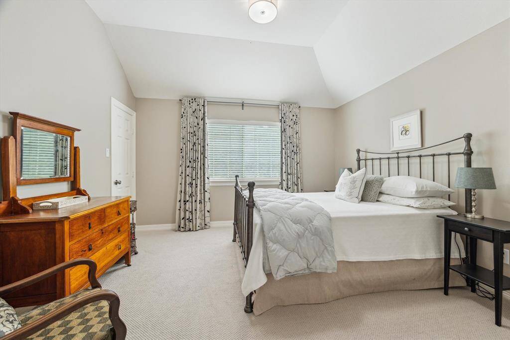 Seconary Bedroom. Recent carpet.